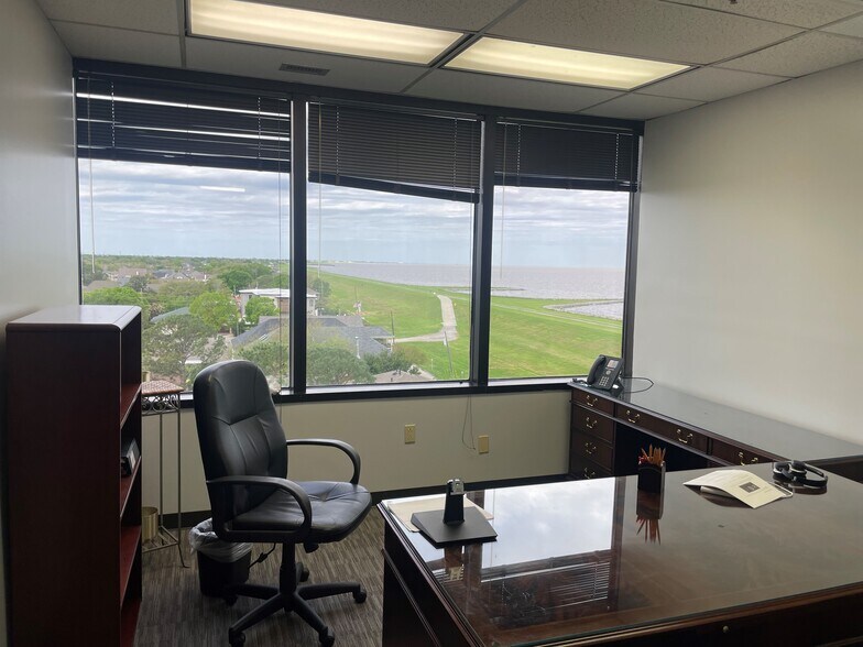 More Photos Of 3850 N Causeway Blvd, Metairie Loft Creative Space For Lease