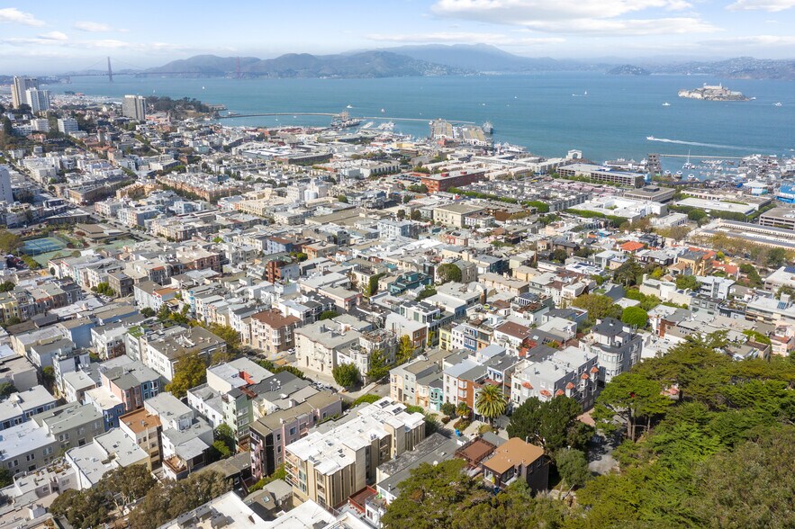 More Photos Of 407-411 Greenwich St, San Francisco Apartments For Sale