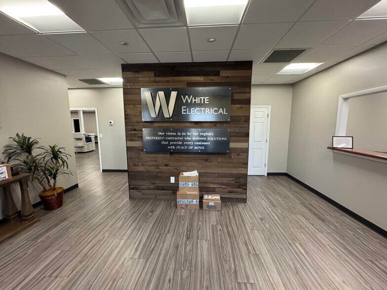More Photos Of 102 Tribble Dr, Madison Light Manufacturing For Lease