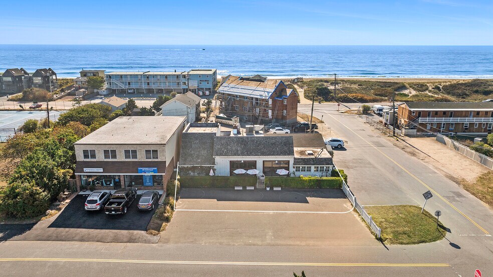 More Photos Of 4 S Elmwood Ave, Montauk Restaurant For Sale