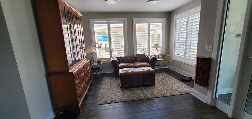 More Photos Of 9250 Highway 17 Byp, Murrells Inlet Office For Sale