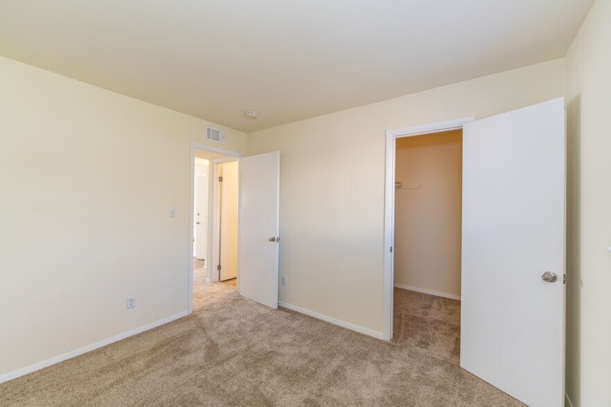 More Photos Of 495 Nelson Dr, Newport News Apartments For Sale