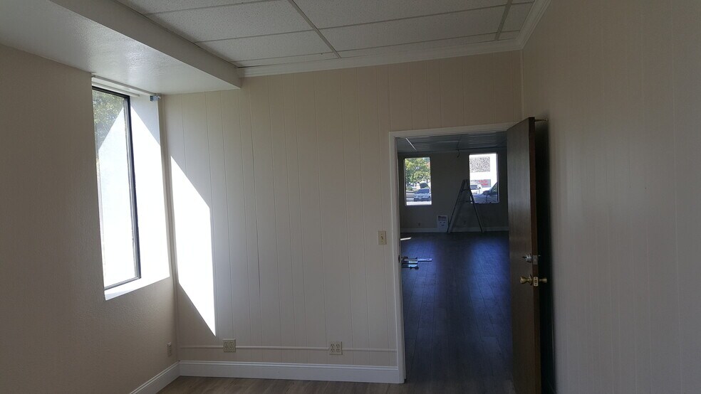 More Photos Of 4047-4049 1st St, Livermore Office For Lease