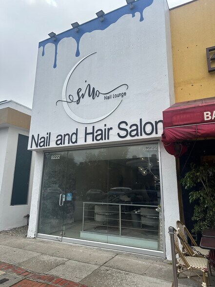 More Photos Of 8222 W 3rd St, Los Angeles Storefront For Lease