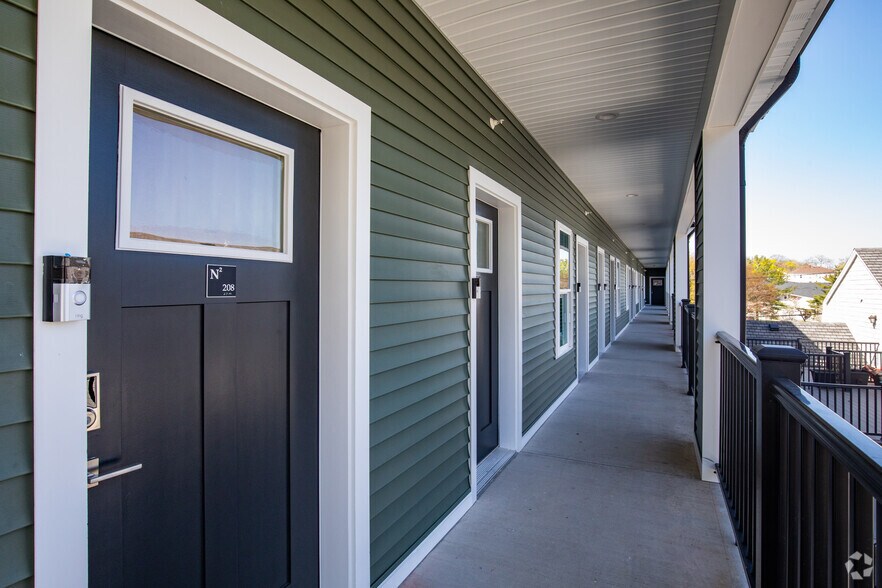 More Photos Of 1080 New York Ave, Huntington Station Apartments For Sale