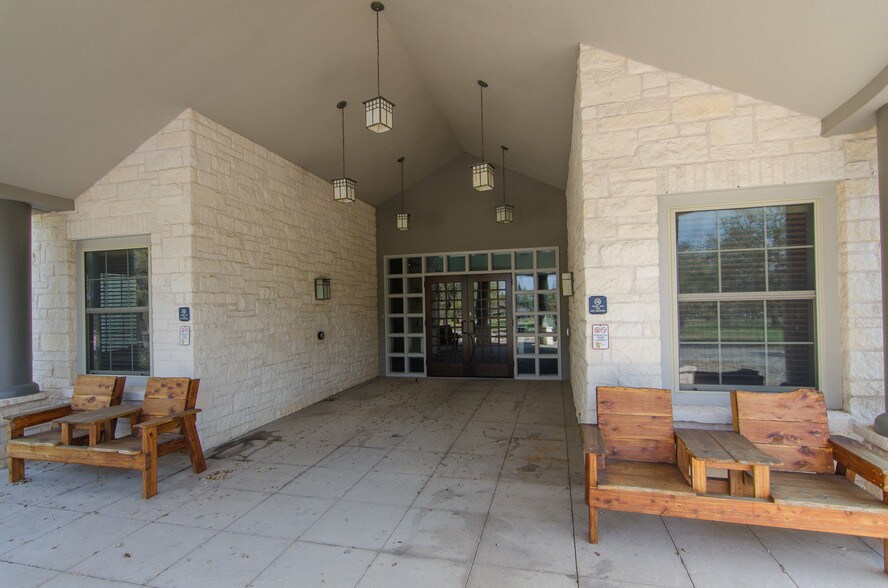 More Photos Of 400 Old Highway 290, Dripping Springs Healthcare For Sale