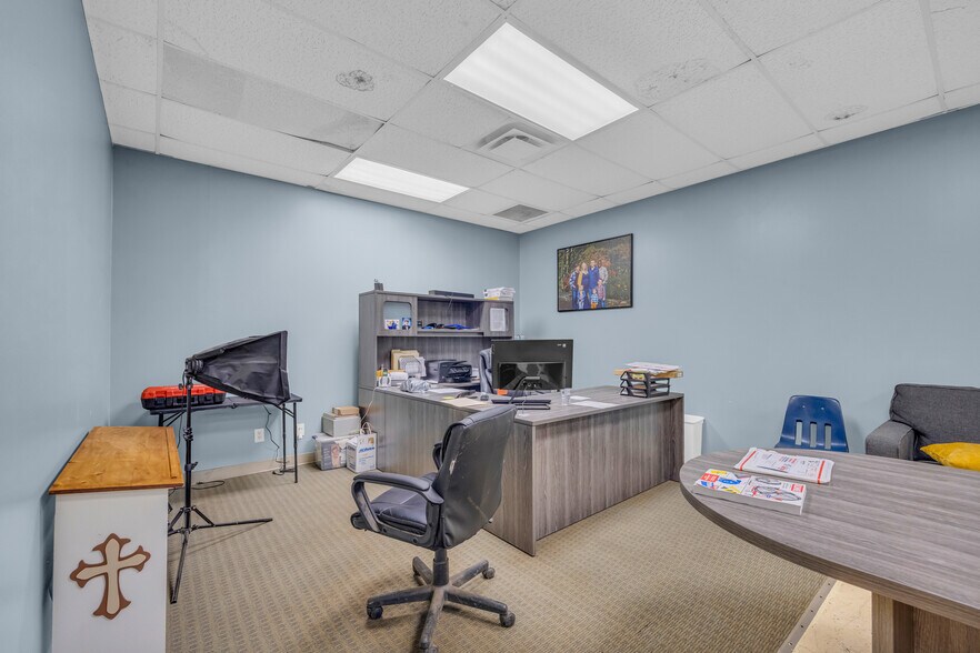 More Photos Of 252 Komplex Dr, Carnesville Warehouse For Sale