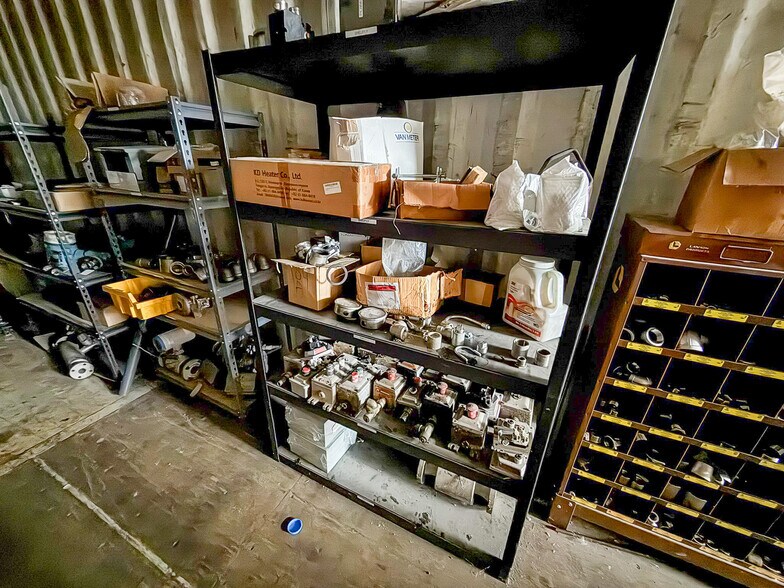 More Photos Of 5640 44th Ave S, Clinton Industrial For Sale