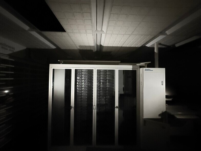 More Photos Of 350 Niagara St, Buffalo Drugstore For Lease