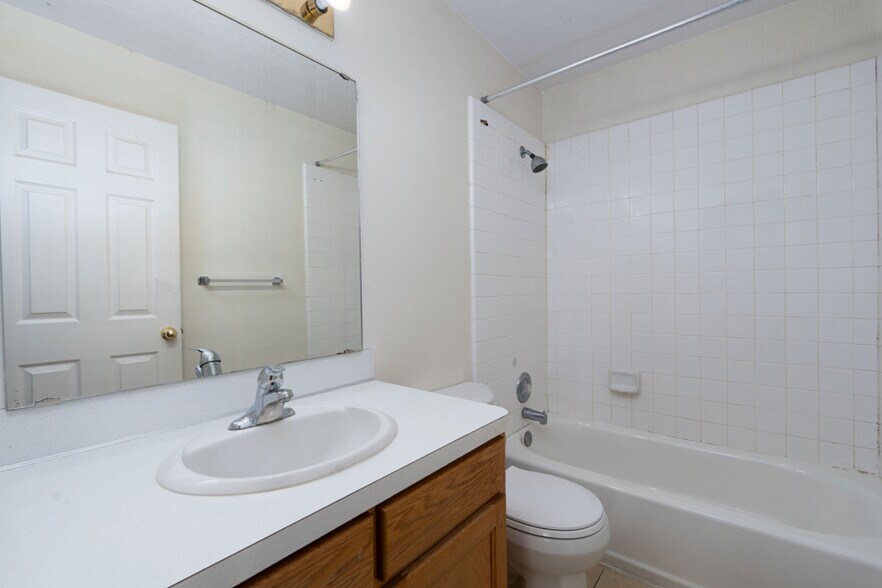 More Photos Of 275-360 S 300 E, Roosevelt Apartments For Sale