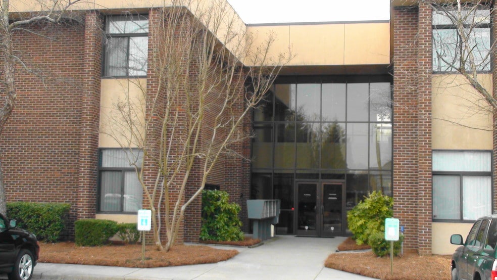 More Photos Of 10801 Johnston Rd, Charlotte Office For Lease