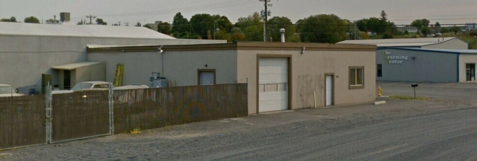More Photos Of 706 E Penn St, Moses Lake Industrial For Sale
