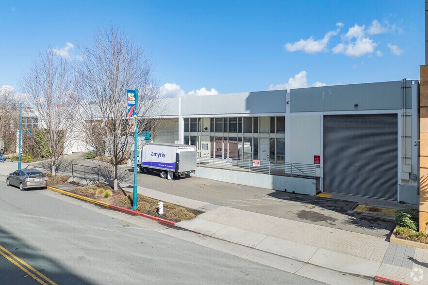 Primary Photo Of 5885 Hollis St, Emeryville Unknown For Lease