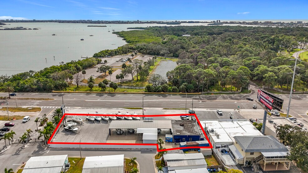 More Photos Of 9293 Bay Pines Blvd, Saint Petersburg General Retail For Lease