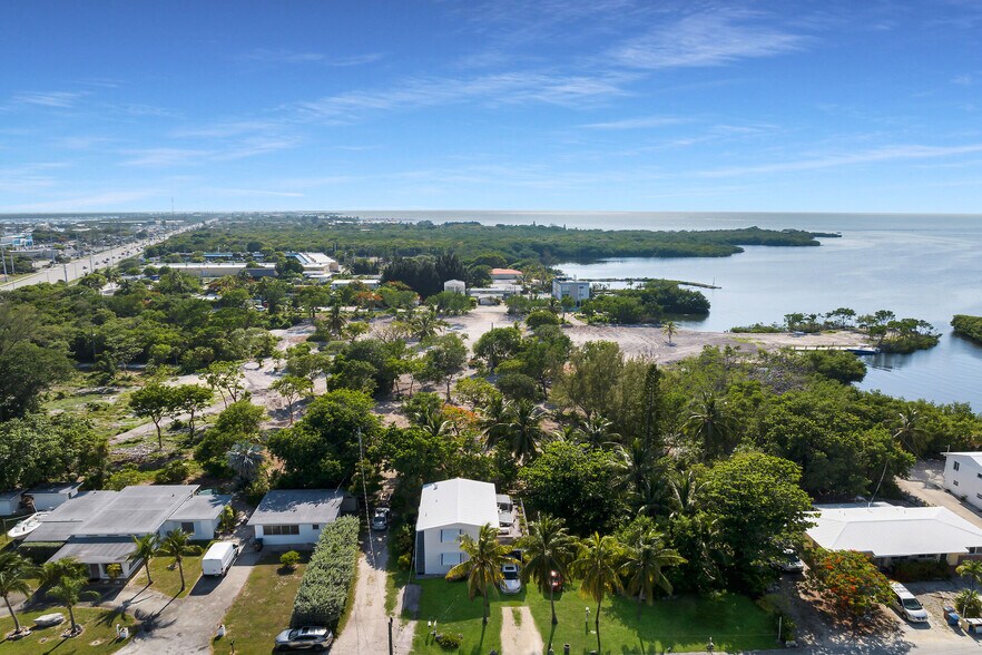 More Photos Of 329 63rd Court Gulf, Marathon Apartments For Sale