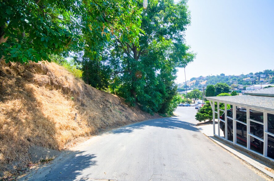 More Photos Of 5306 Borland rd, Los Angeles Land For Sale