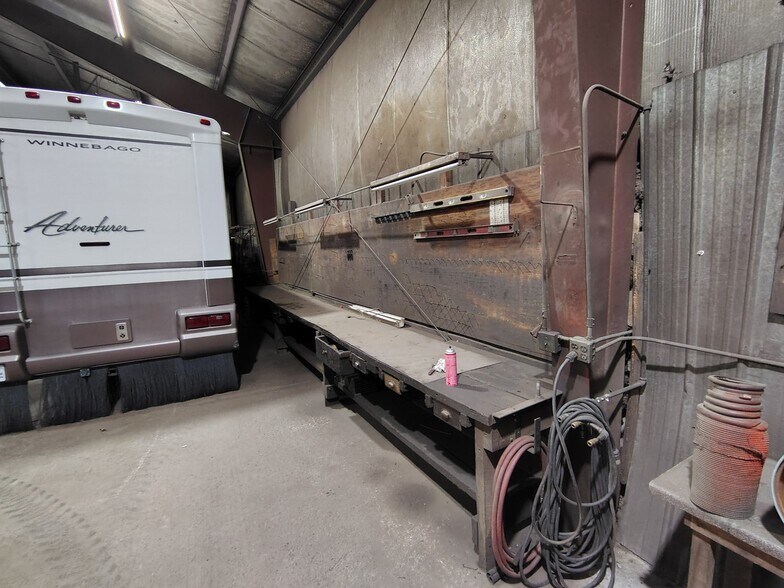 More Photos Of N16184 Old Hwy 13, Lake Service For Sale