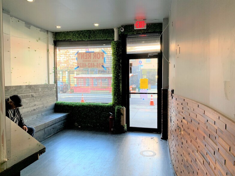 More Photos Of 572 Myrtle Ave, Brooklyn Storefront Retail Office For Lease