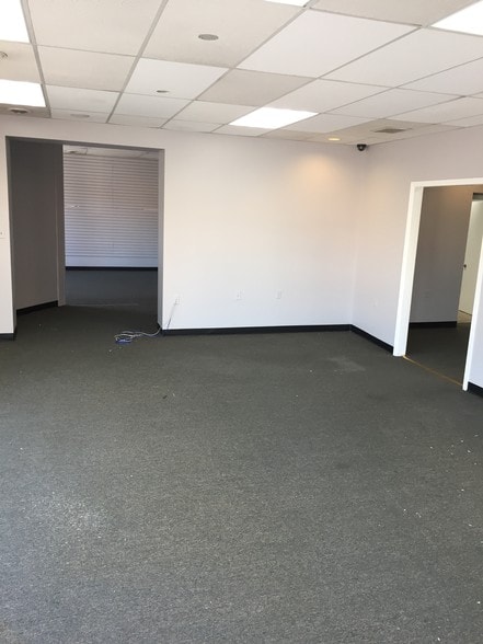 More Photos Of 28 Liberty St, Westminster Apartments For Lease