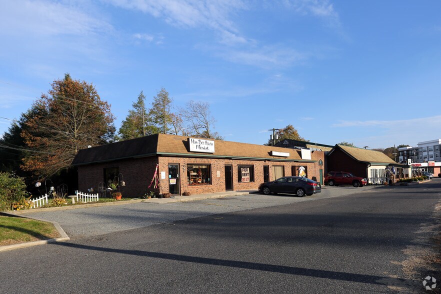 Primary Photo Of 1302 Monmouth Rd, Mount Holly Storefront Retail Office For Lease