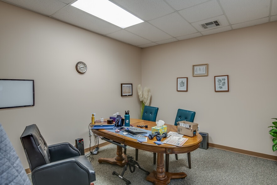 More Photos Of 4770 Woodmere Blvd, Montgomery Office For Sale