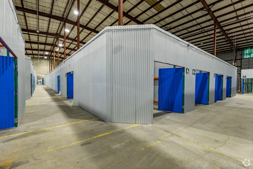 More Photos Of 5806 N 53rd St, Tampa Distribution For Lease