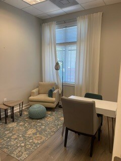More Photos Of 10224 Hickorywood Hill Ave, Huntersville Office For Sale
