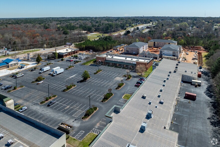 More Photos Of 1601-1611 McDonough Pl, McDonough Storefront For Lease