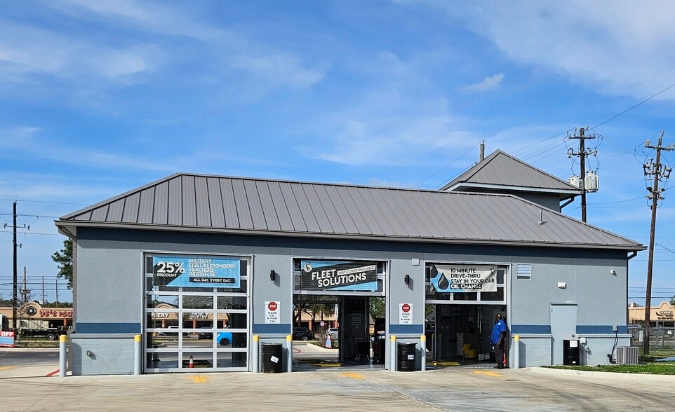 More Photos Of 15511 Farm to Market Rd 529, Houston Auto Repair For Sale