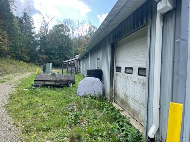 More Photos Of 4250 N State St, Salamanca Freestanding For Sale