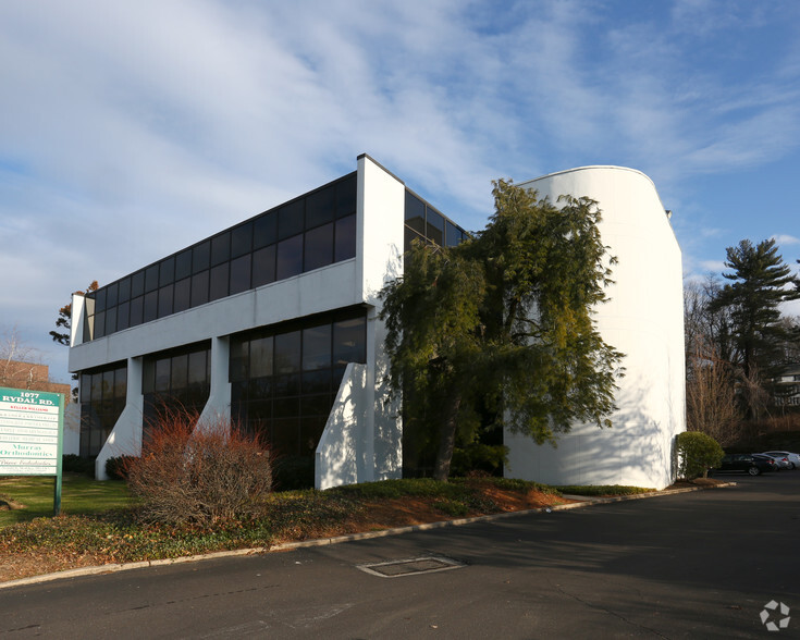 Primary Photo Of 1077 Rydal Rd, Rydal Office For Lease