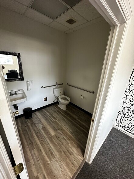 More Photos Of 714 5th Ave, Bradley Beach Warehouse For Lease