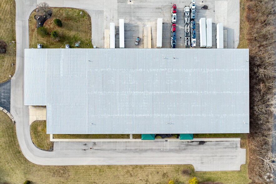 More Photos Of 31 Hunter Pl, Bellefontaine Warehouse For Lease