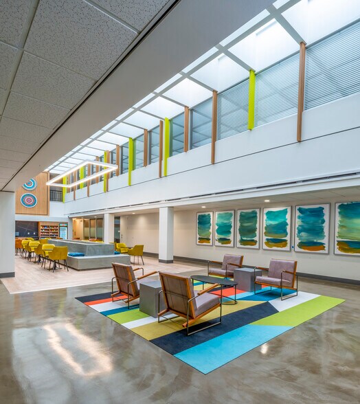 More Photos Of 7155 Old Katy Rd, Houston Office For Lease