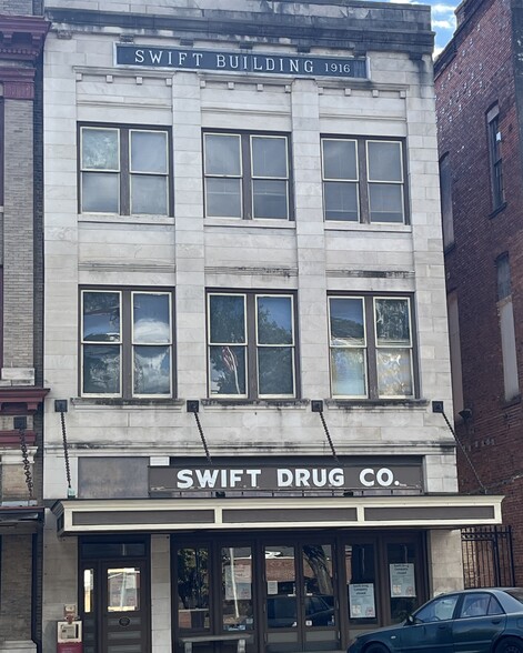 Primary Photo Of 217 Broad St, Selma General Retail For Sale