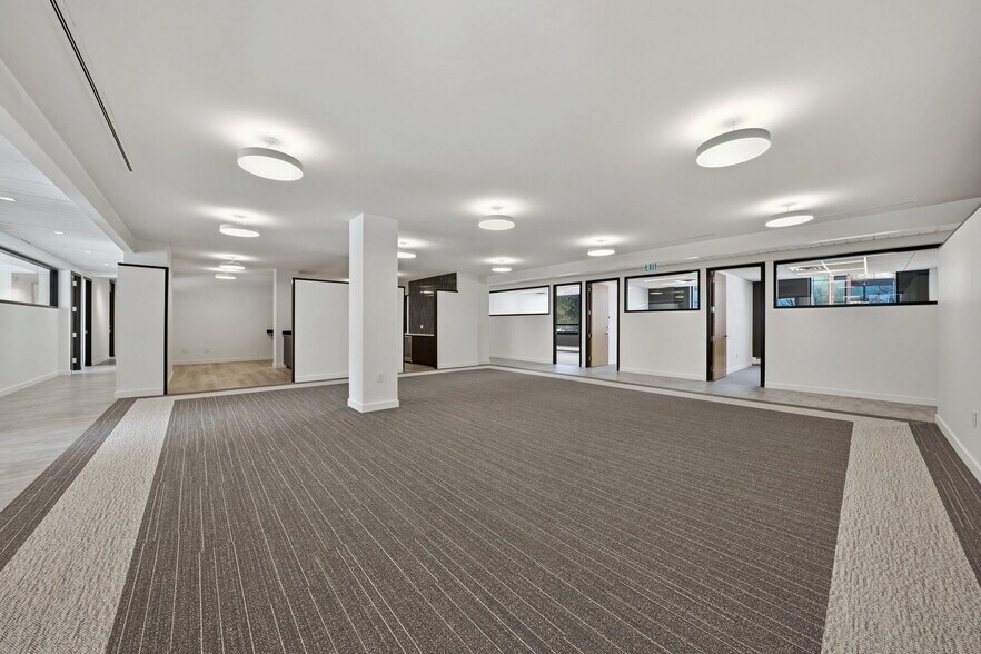 More Photos Of 355 Main St, Armonk Unknown For Lease