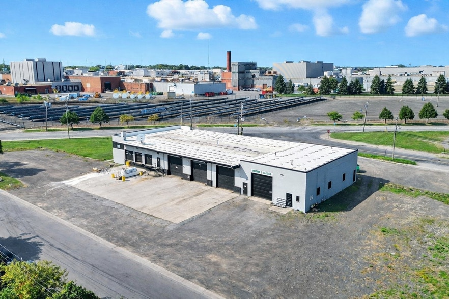 Primary Photo Of 864 Driving Park Ave, Rochester Warehouse For Lease