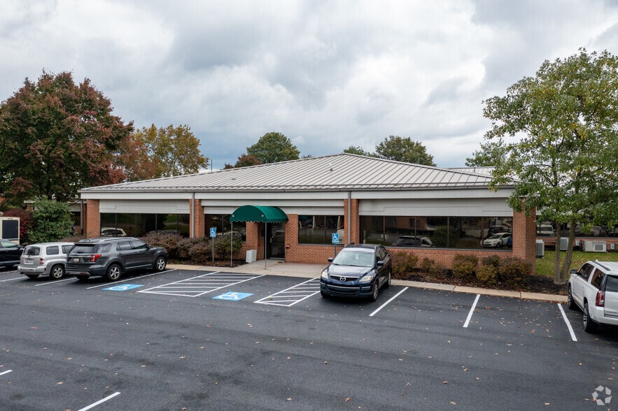 More Photos Of 101 Chesapeake Blvd, Elkton Medical For Sale