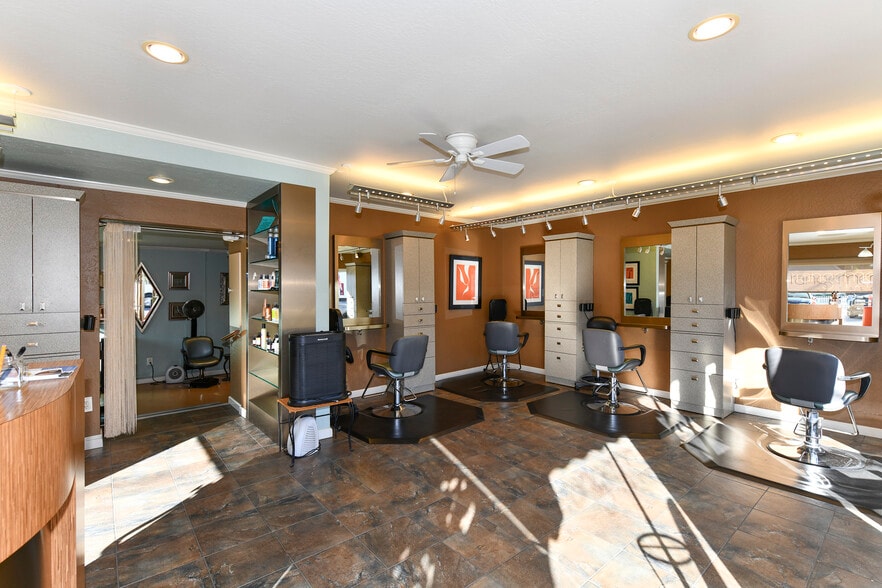 More Photos Of 1519 Main St, Napa Storefront Retail Residential For Sale