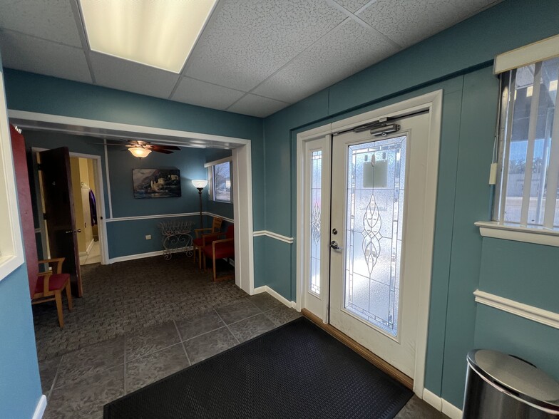 More Photos Of 901 New Warrington Rd, Pensacola Medical For Sale