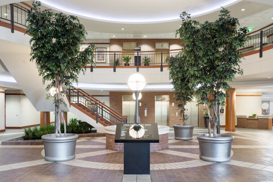 More Photos Of 10000 Innovation Dr, Wauwatosa Office For Lease