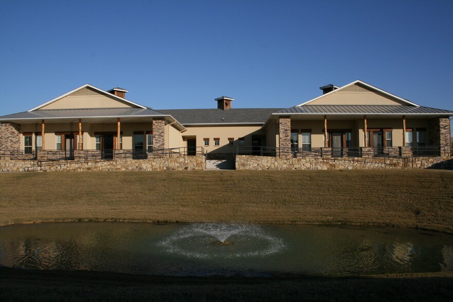 Primary Photo Of 1011 Surrey Ln, Flower Mound Office For Lease