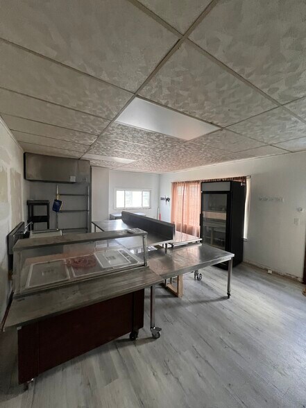 More Photos Of 506 Ossipee Trl, Porter General Retail For Lease