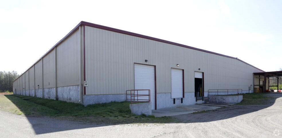 More Photos Of 16517 Bull Church Rd, Woodford Warehouse For Lease