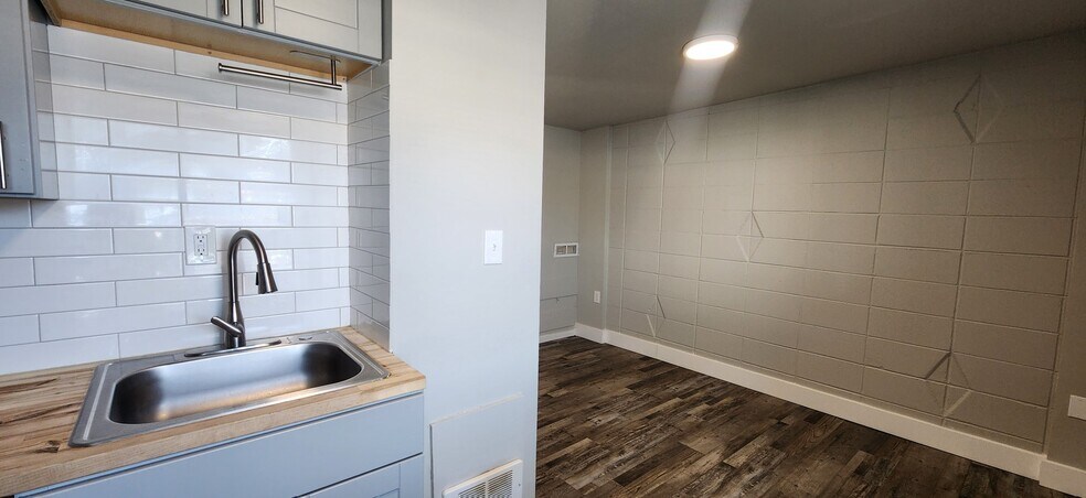 More Photos Of 124-132 W Shoshone St, Pasco Apartments For Sale