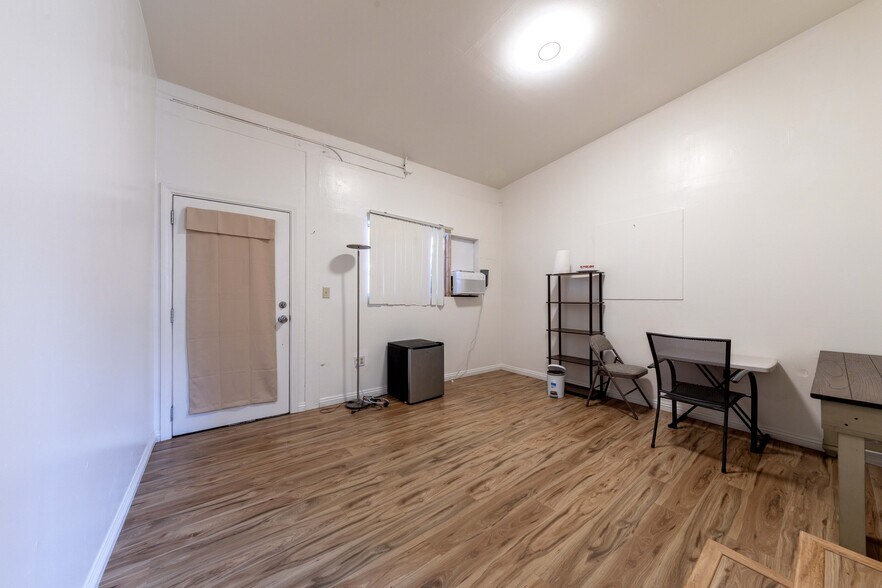 More Photos Of 1025 S Catalina St, Los Angeles Religious Facility For Sale