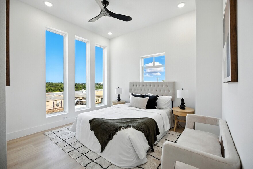 More Photos Of 312 N Lancaster Ave, Dallas Apartments For Sale