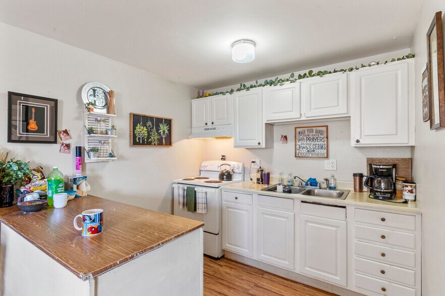 More Photos Of , Colorado Springs Multifamily For Sale