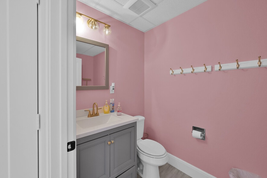 More Photos Of 20610 Fm 1488 Rd, Magnolia Warehouse For Lease