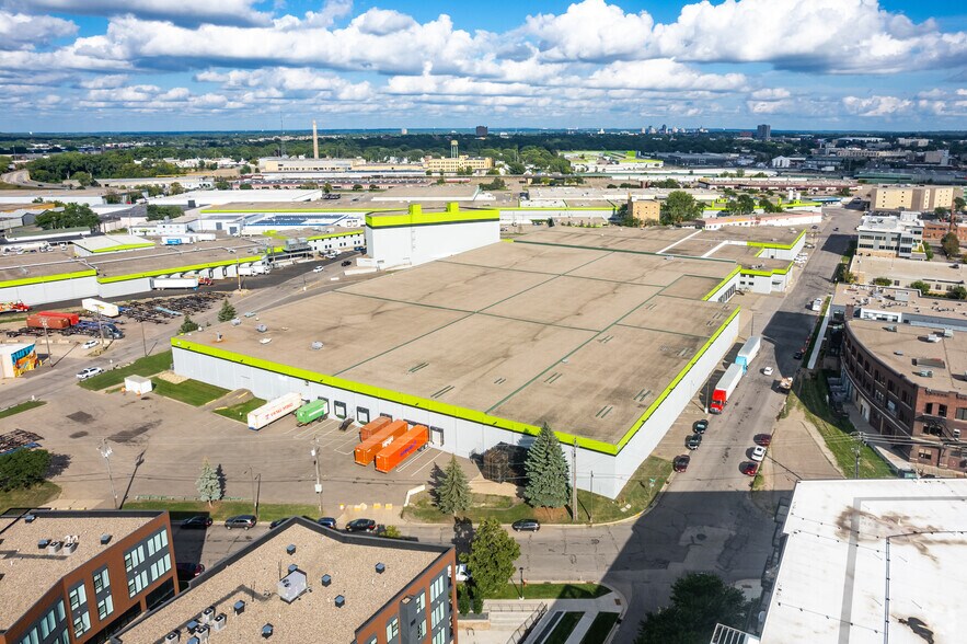 More Photos Of 2228 Territorial Rd, Saint Paul Distribution For Lease
